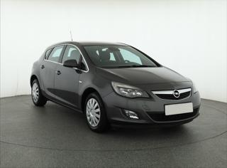 Opel Astra 1.4 16V 74kW hatchback