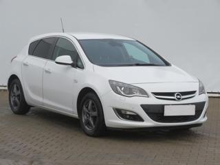 Opel Astra 1.4 T 103kW hatchback