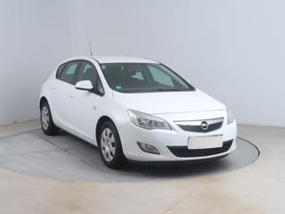 Opel Astra 1.6 16V 85kW hatchback