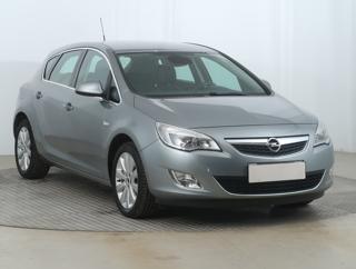 Opel Astra 1.4 16V 74kW hatchback