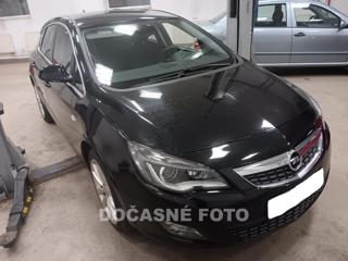 Opel Astra 1.4T hatchback