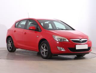 Opel Astra 1.4 16V 74kW hatchback