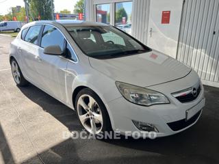 Opel Astra 1.7CDTi hatchback