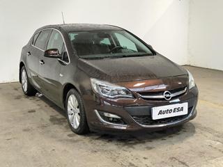 Opel Astra 1.4T, ČR hatchback