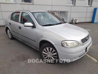 Opel Astra 1.4 i, ČR hatchback