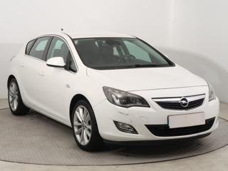 Opel Astra 1.4 T 103kW hatchback