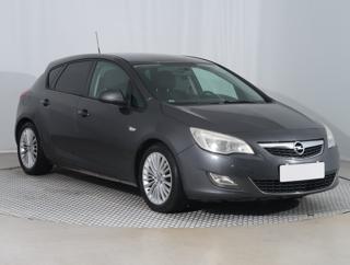 Opel Astra 1.4 T 103kW hatchback