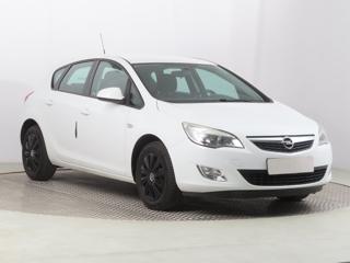 Opel Astra 1.6 16V 85kW hatchback