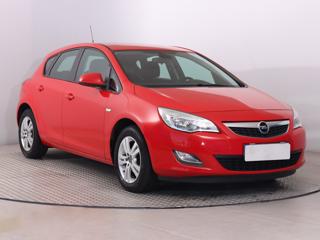 Opel Astra 1.4 16V 74kW hatchback