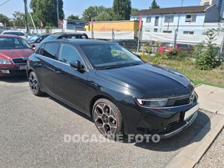Opel Astra 1.2 PT, 1.maj, Serv.kniha, ČR hatchback