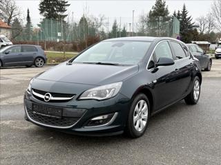 Opel Astra 1,4 iT 103kW,Xenon,Navi,Výhřev hatchback
