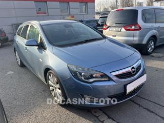 Opel Astra 1.4T, Serv.kniha kombi