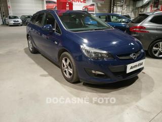 Opel Astra 1.4 T, ČR kombi