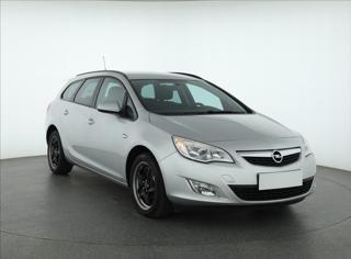 Opel Astra 1.4 T 103kW kombi