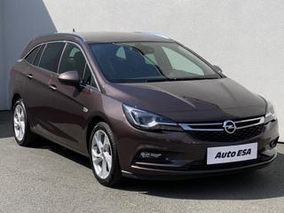 Opel Astra 1.6CDTi, 1.maj, ČR kombi
