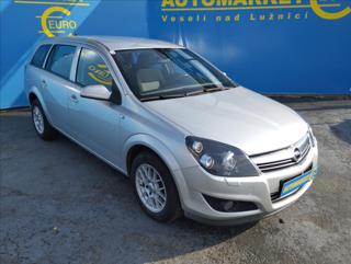 Opel Astra 1,4 i 66KW S.Kniha kombi