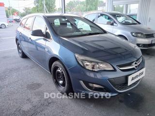 Opel Astra 1.4T, Serv.kniha, ČR kombi
