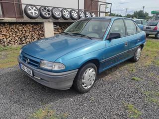 Opel Astra 1.4 8V sedan