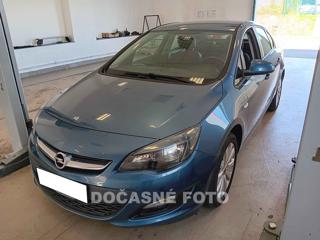 Opel Astra 1.4T, Serv.kniha, ČR sedan