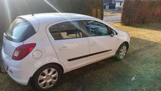 Opel Corsa 1,4   r.v. 2012, 96 000 km hatchback