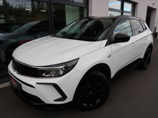 Opel Grandland 1,2 Turbo,96kW,1majČR,ser.kn. SUV