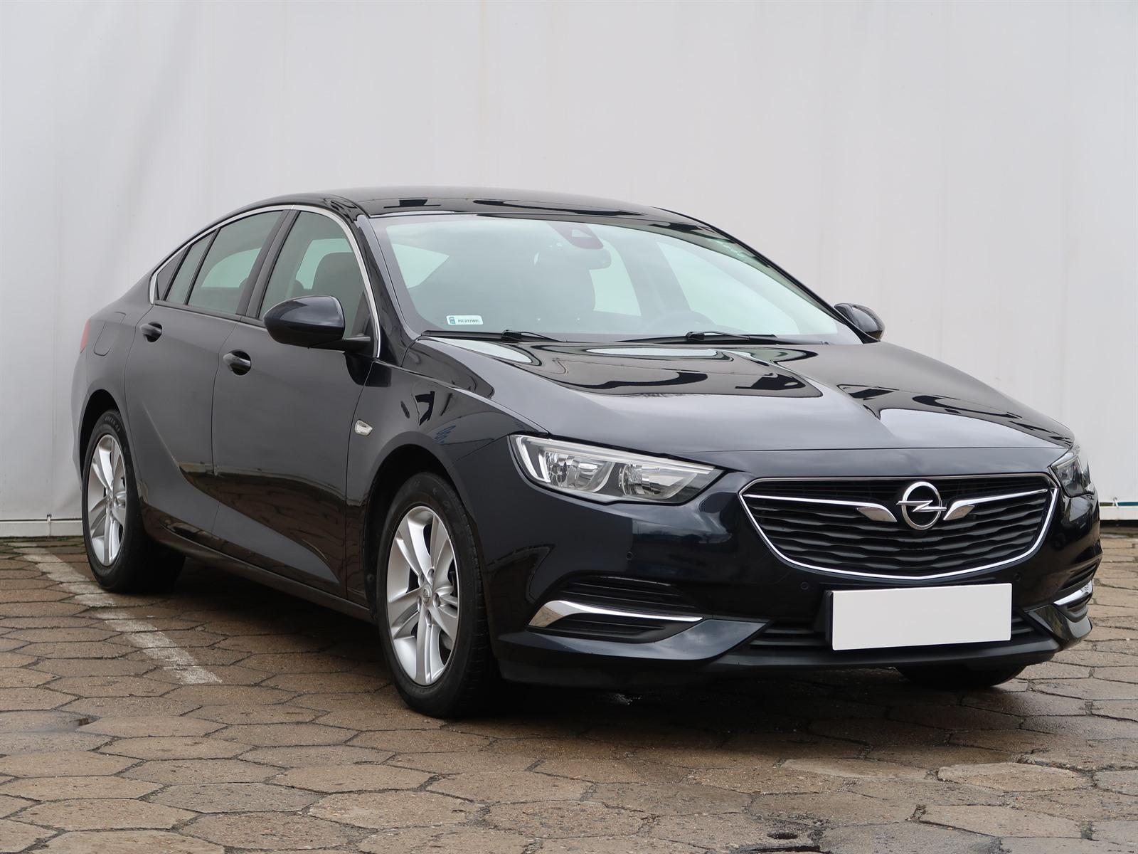 Opel Insignia 1.5 Turbo 121kW hatchback - hatchback benzin