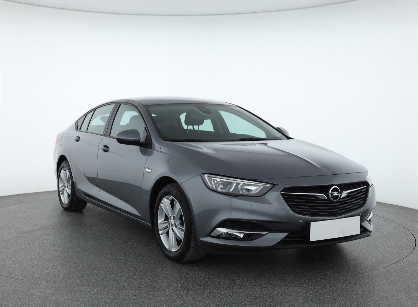 Opel Insignia 1.5 Turbo 121kW hatchback benzin - hatchback benzin ...
