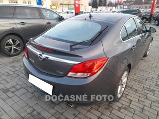 Opel Insignia 2.0T hatchback