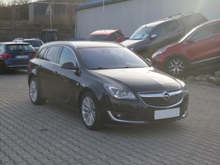 Opel Insignia 2.0 BiTurbo CDTI 143kW kombi nafta
