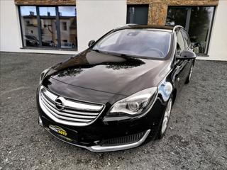 Opel Insignia 2,0 CDTi 120kW, VELICE PĚKNÝ kombi