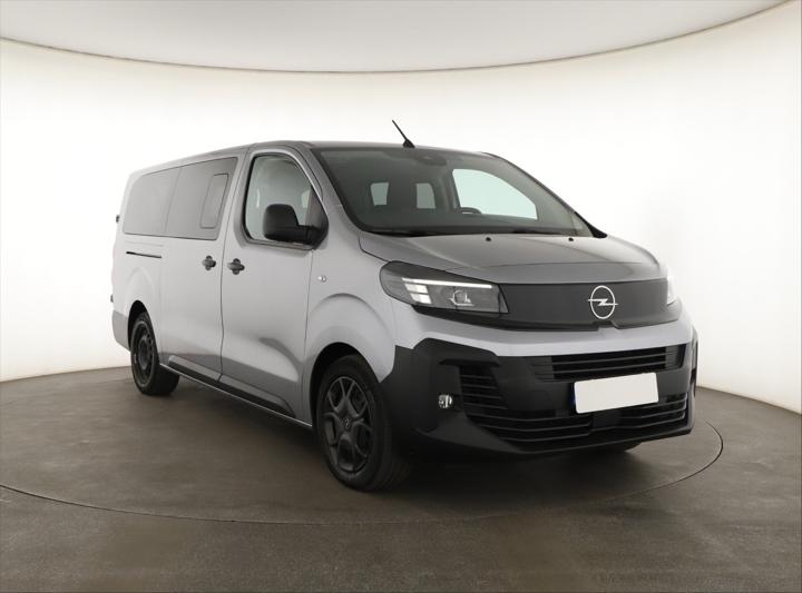Opel Vivaro - ilustrační obrázek