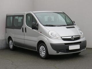 Opel Vivaro 2.5CDTi minibus