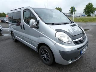 Opel Vivaro 2,5 CDTi obyt.vestavba,WEBASTO,SOLAR minibus