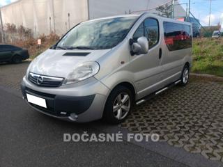 Opel Vivaro 2.0CDTi, ČR minibus