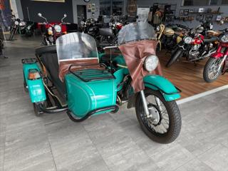 Ostatní Veterán  Ural 650 sidecar silniční cestovní
