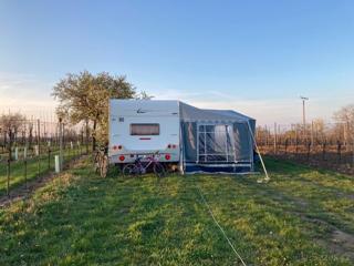 Ostatní Prostorný rodinný karavan Eife užitkové