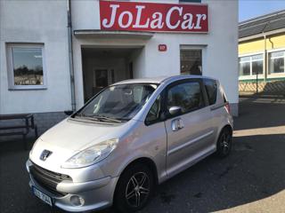 Peugeot 1007 1,4 HDI Trendy hatchback