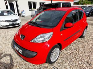 Peugeot 107 1.0i 50KW Automat , Klima, ČR hatchback