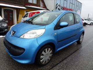 Peugeot 107 1,0 12V Klima,Servo,4x Airbagy  SMILE hatchback