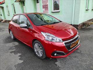 Peugeot 208 1,2 PureTech STYLE hatchback