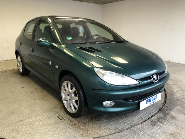 Vůz s VIN VF32AKFWF42958136