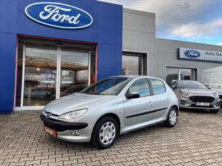 Peugeot 206 1,1 i Contact hatchback