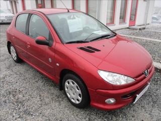 Peugeot 206 1,4 i , klimatizace, CZ hatchback