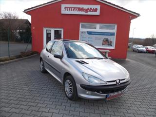 Peugeot 206 1,4 i NOVÁ STK hatchback