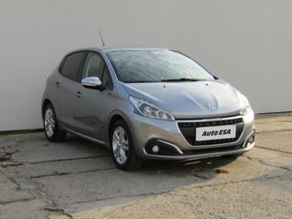 Peugeot 208 1.2 hatchback