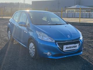 Peugeot 208 1.2i hatchback