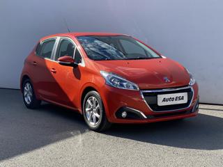 Peugeot 208 1.2PT hatchback