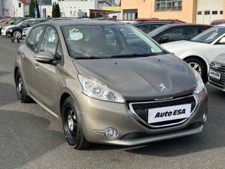 Peugeot 208 1.2 i, 1.maj, ČR hatchback