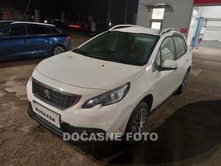 Peugeot 2008 1.2i, 1.maj, ČR SUV