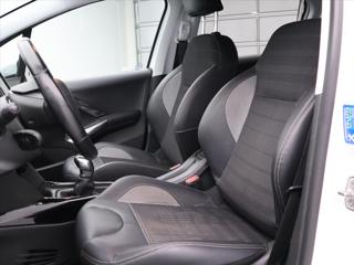Peugeot 2008 1,6 HDI 73kW CZ SUV - Foto 17